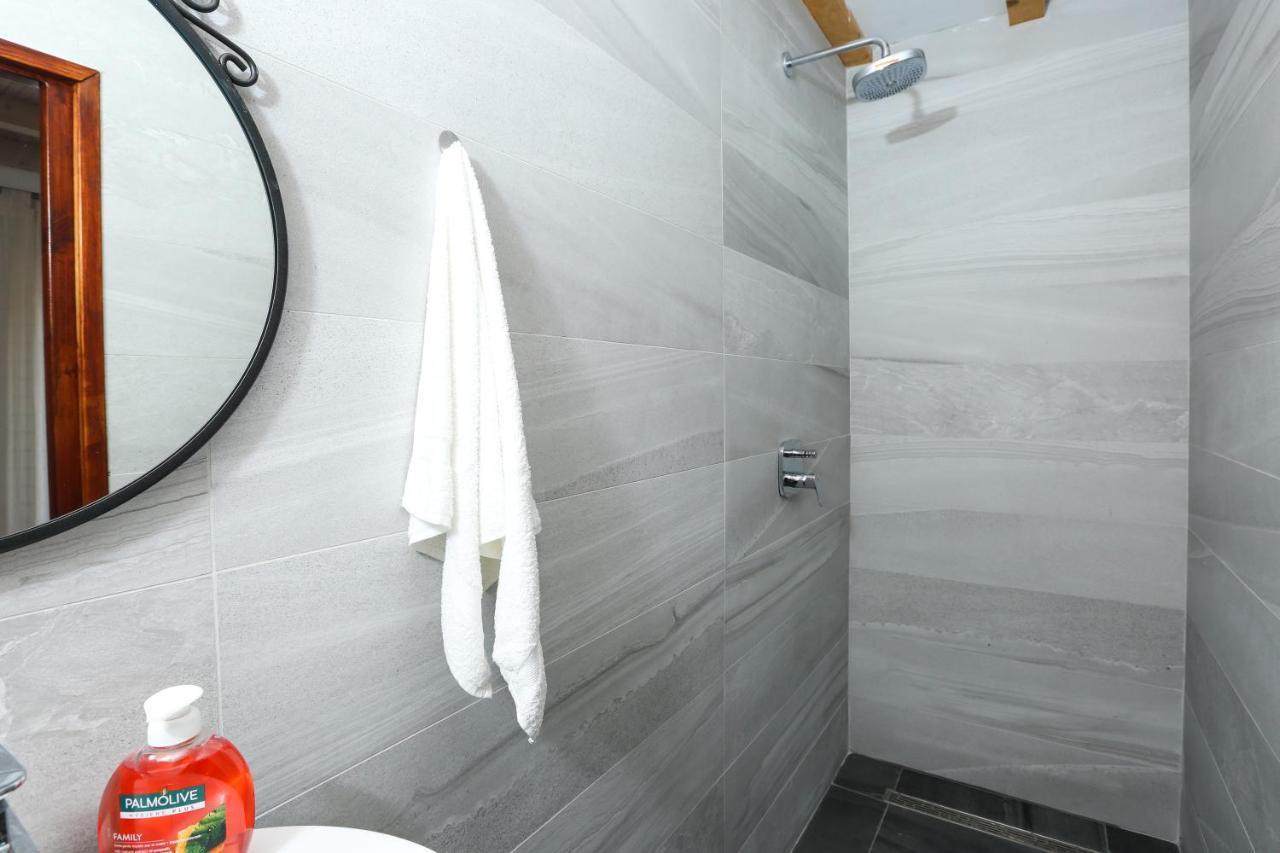 Spacious Apartment Lucia Prozura Экстерьер фото